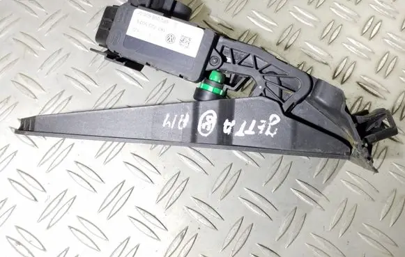 Volkswagen PASSAT B6 Accelerator throttle pedal 1K1723503L 6PV00860001