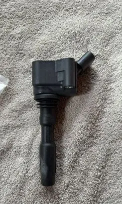 Skoda Citigo High voltage ignition coil 04E905110M