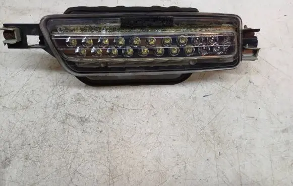 Subaru Outback Reverse light 23620794