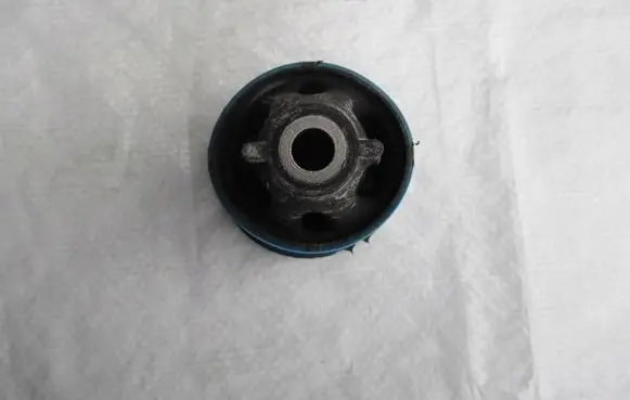 Dacia Logan I Front wishbone bush 6001549989