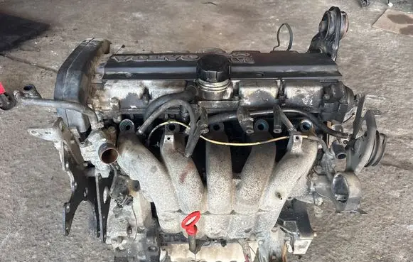 Volvo 850 Engine 6821738 B5204S 585753