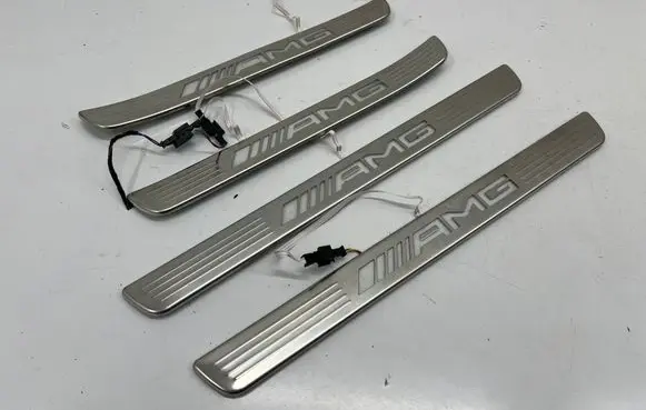 Mercedes-Benz GLE W167 sill trim set (inner) A1676806310 A1676806410