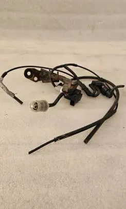 Volkswagen Touareg I Turbo solenoid valve 1J0906627A 04T233 72290325