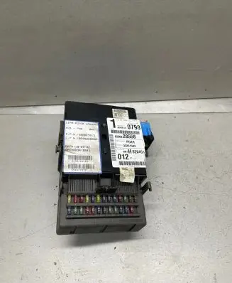 Renault Scenic II - Grand scenic II Fuse box set 8200228558 4040019 33251593