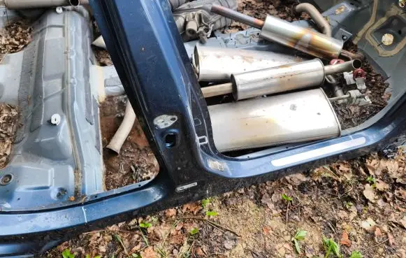 Ford Focus Pillar (middle) 
