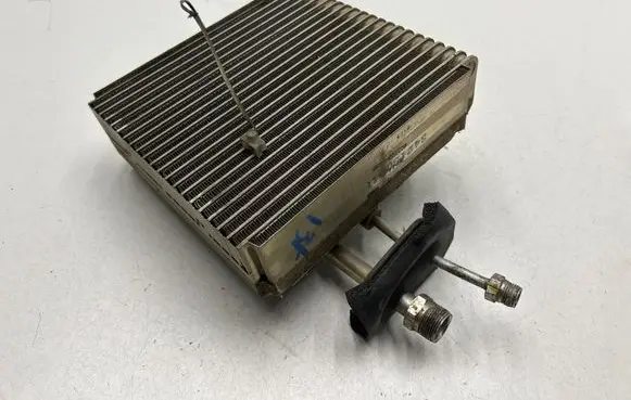 Opel Frontera A A/C cooling radiator (condenser) 4c37050480
