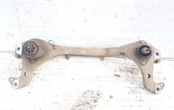 Volkswagen Touareg I Front subframe
