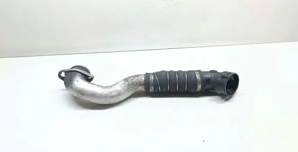 BMW 5 E60 E61 Intercooler hose/pipe 7789875