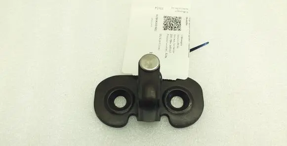 Volkswagen Scirocco Tailgate lock loop/hook striker 6Q6827517B