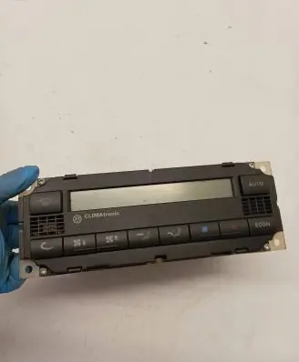Volkswagen PASSAT B5 Climate control unit 3B1907044B 5HB00761710