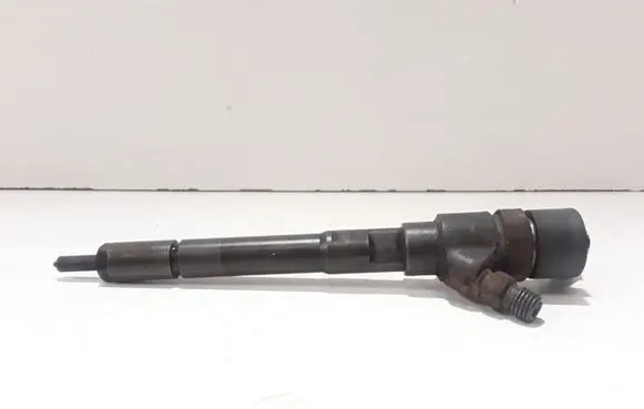 KIA Carens II Fuel injector 3380027400