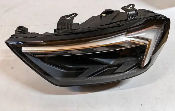 Audi A1 Headlight/headlamp 82A941033D