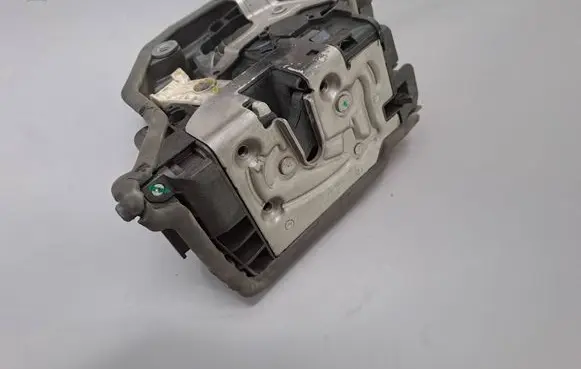 BMW X6 F16 Rear door lock 7362785 5122 18427810