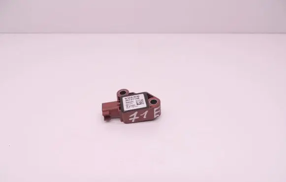 Volvo V50 Airbag deployment crash/impact sensor 30737138 D71