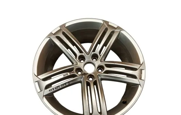 Volkswagen Scirocco R19 alloy rim 1K8601025G