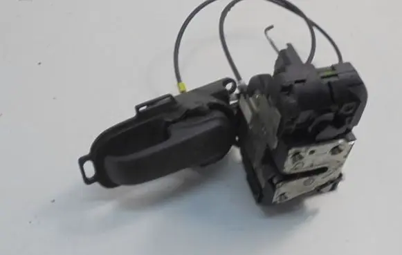 Nissan Micra Front door lock