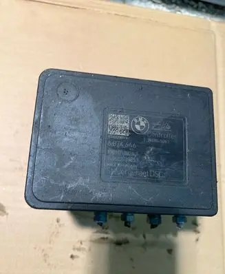 BMW 2 F46 ABS Pump 6874646