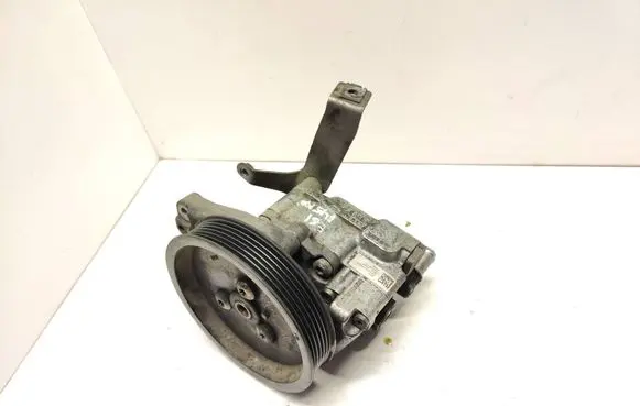 BMW 5 E60 E61 Power steering pump 678148603 4059284 7652974117