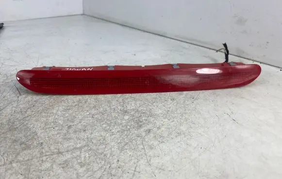 Volkswagen Tiguan Third/center stoplight 1K6945097A