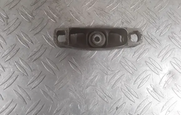 Porsche Cayenne (9PA) Fuel Injector clamp holder 94811051501
