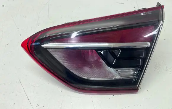 Opel Crossland X Tailgate rear/tail lights 39137526