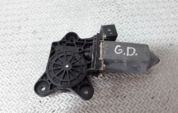 Mercedes-Benz S W220 Rear door window regulator motor