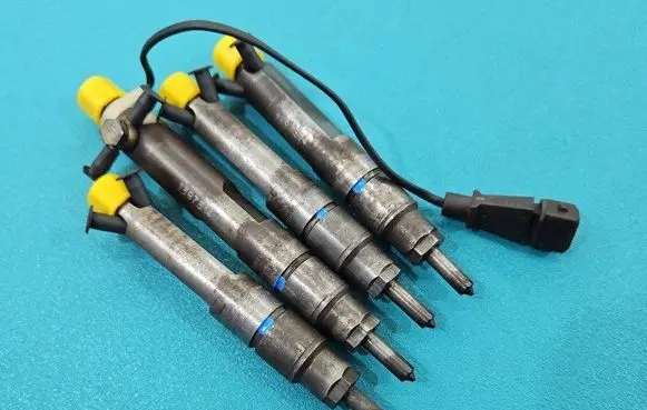 Fuel injector