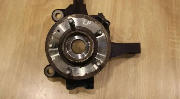 Opel Antara Front wheel hub spindle knuckle