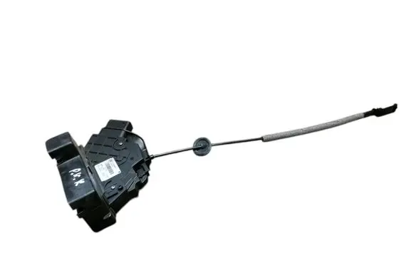 Volvo V70 Front door lock 31253657 986891105