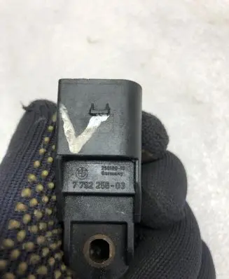 BMW 5 E60 E61 Crankshaft position sensor 779225603