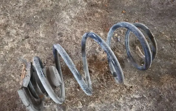 Opel Astra H Rear coil spring