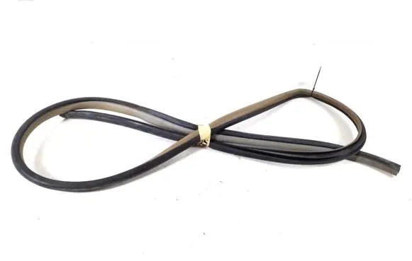 Toyota Yaris Front door rubber seal 62311-52130
