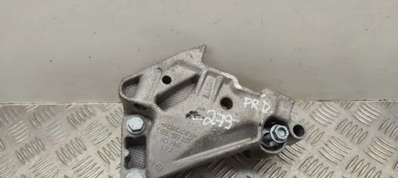 Skoda Kodiaq II Engine mounting bracket 05L199207