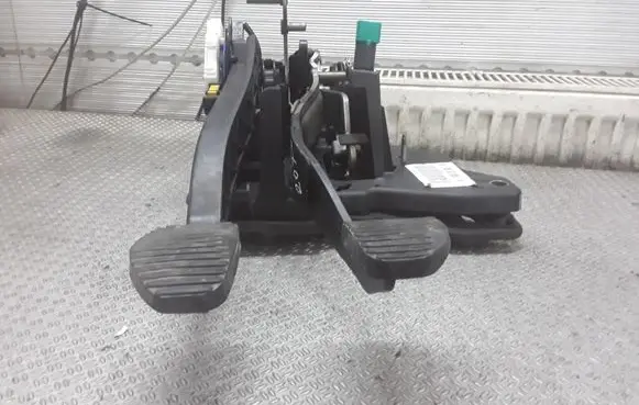 Citroen C5 Pedal assembly 9666945480