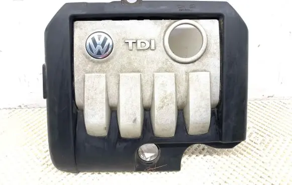 Volkswagen Touran I Engine cover (trim) 03G103925G