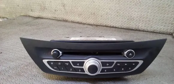 Renault Laguna III Radio/CD/DVD/GPS head unit 7649165391 281155676R