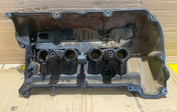 Citroen C3 Picasso Rocker cam cover M03017B152