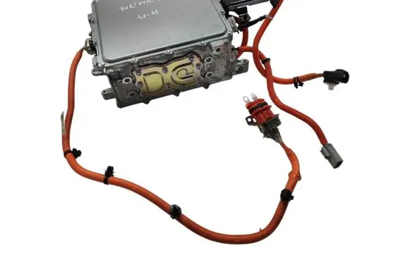 Peugeot Partner Battery charger (optional) W005T70273