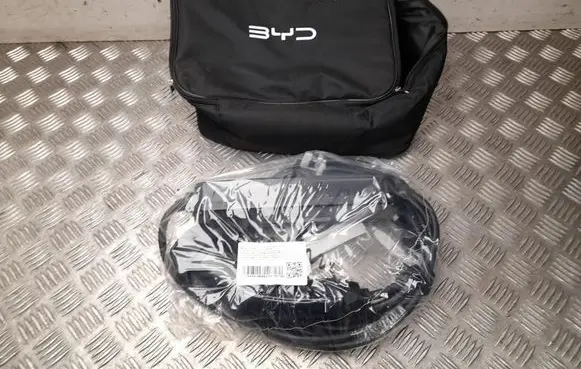 BYD Seal Electric car charging cable SC2EM2126040G