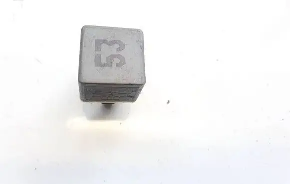Volkswagen Polo IV 9N3 Other relay 141951253B