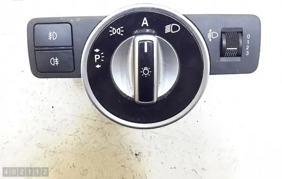 Mercedes-Benz C W204 Light switch a2049058002