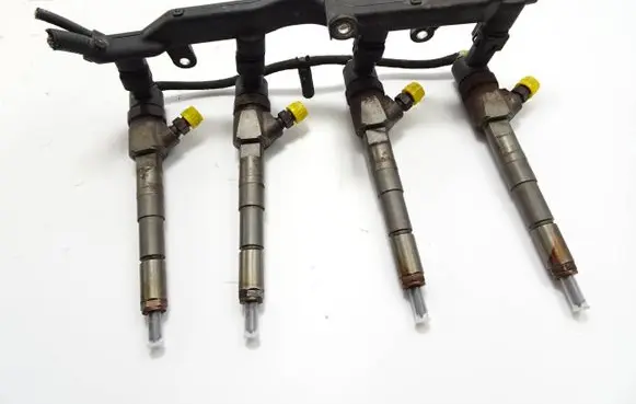 Jeep Renegade Fuel injector 0445110419