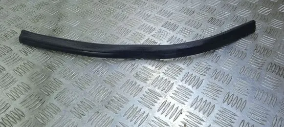 Mercedes-Benz C AMG W204 Engine compartment rubber A2046280198