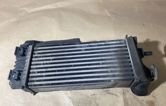 Ford Focus Intercooler radiator