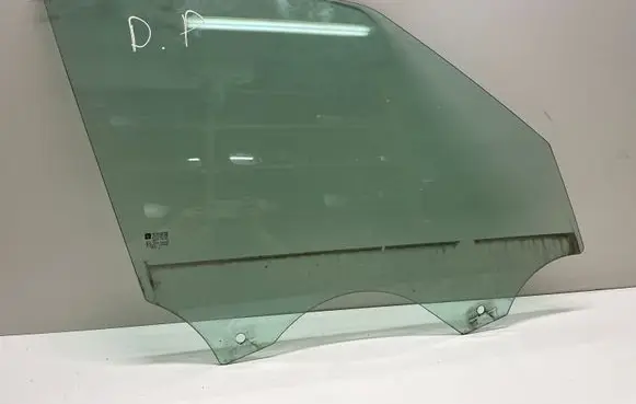 Opel Zafira C Front door window glass four-door