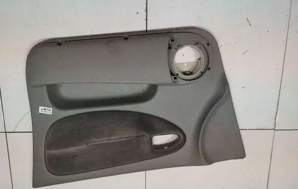 Renault Scenic I Front door card panel trim 8200187349