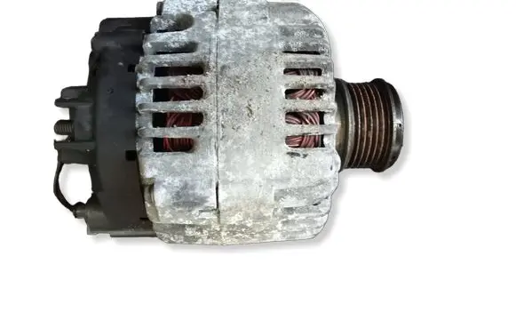 Volkswagen Tiguan Generator/alternator 06F903023C 107384628 2542695G