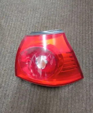 Volkswagen Golf V Rear/tail lights 4VFX-13404-AA