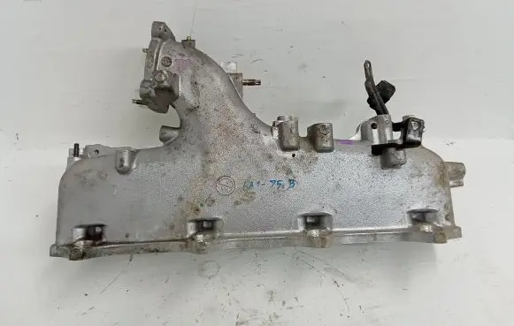 Toyota Hilux (AN120, AN130) Intake manifold
