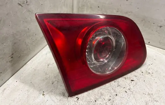 Volkswagen PASSAT B6 Tailgate rear/tail lights ZSB3C9945093